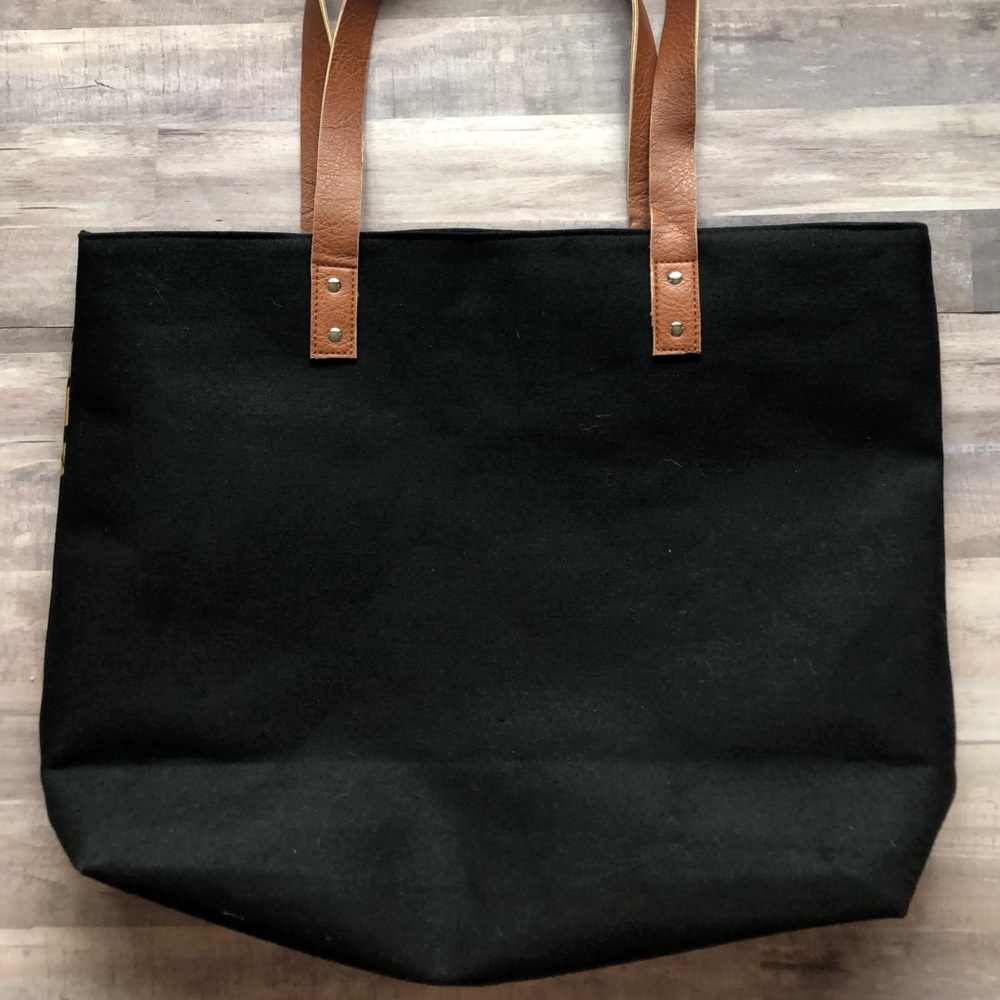 Last 1! Tropical Gold Palm Zip Closure Beach Bag! - Picture 4 of 11